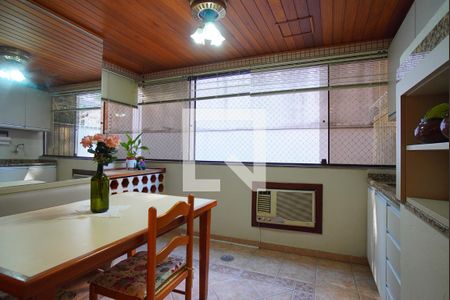 Varanda Gourmet de apartamento à venda com 3 quartos, 90m² em Petrópolis, Porto Alegre