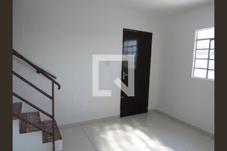 Sala de casa à venda com 2 quartos, 249m² em Padroeira, Osasco