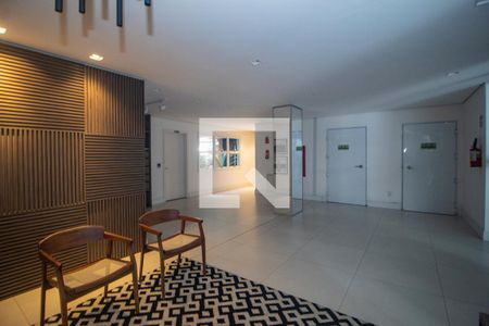 Hall de entrada de apartamento à venda com 2 quartos, 139m² em Tristeza, Porto Alegre