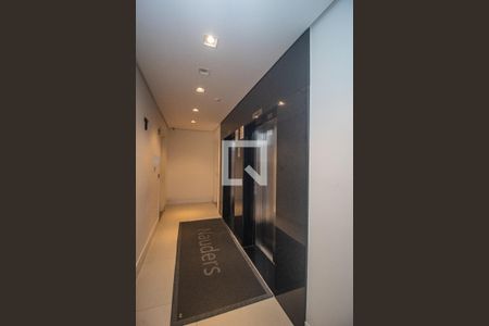 Hall de entrada de apartamento à venda com 2 quartos, 139m² em Tristeza, Porto Alegre