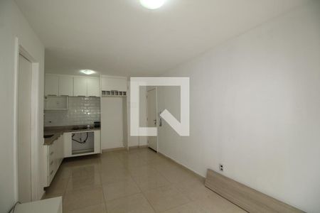 Sala de apartamento à venda com 1 quarto, 43m² em Taquara, Rio de Janeiro