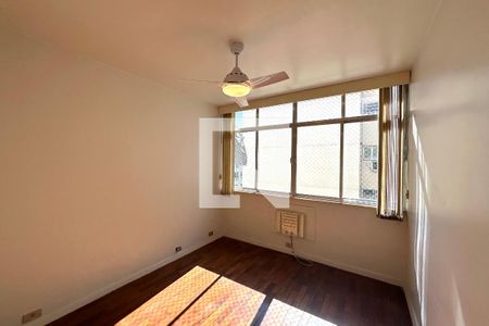 Quarto 01 de apartamento à venda com 3 quartos, 175m² em Copacabana, Rio de Janeiro