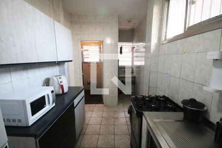 Cozinha de apartamento para alugar com 1 quarto, 40m² em Canto do Forte, Praia Grande