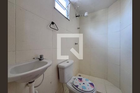 Banheiro Social de apartamento à venda com 1 quarto, 50m² em Vargem Pequena, Rio de Janeiro
