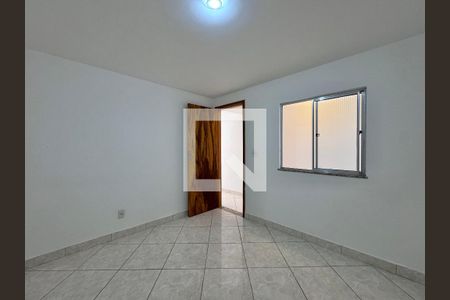 Quarto de apartamento à venda com 1 quarto, 50m² em Vargem Pequena, Rio de Janeiro