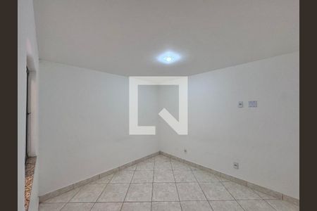 Quarto de apartamento à venda com 1 quarto, 50m² em Vargem Pequena, Rio de Janeiro