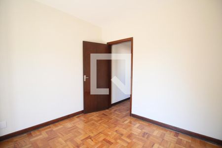 Quarto 1 de casa para alugar com 3 quartos, 250m² em Jardim Lar Sao Paulo, São Paulo