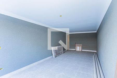 Garagem de casa à venda com 3 quartos, 150m² em São Domingos, São Paulo
