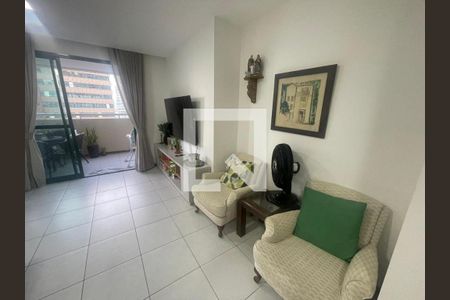 Sala de apartamento para alugar com 2 quartos, 70m² em Pituba, Salvador
