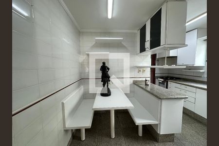 Cozinha de casa de condomínio para alugar com 4 quartos, 400m² em Morada dos Pássaros, Barueri