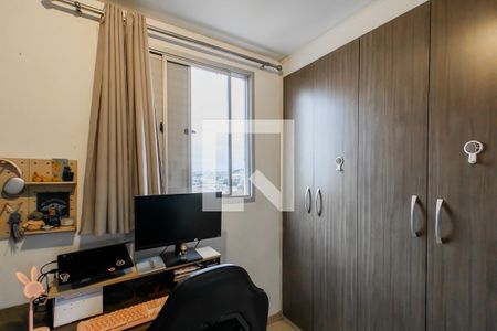 Quarto 2 de apartamento para alugar com 2 quartos, 55m² em Parque Cisper, São Paulo