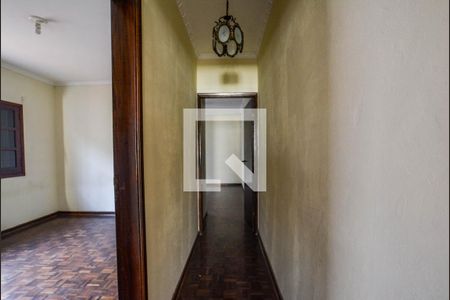 Corredor de casa à venda com 2 quartos, 260m² em Vila Tibiriçá, Santo André