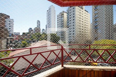 Vista da Sala de Estar e Jantar de apartamento à venda com 3 quartos, 150m² em Vila Madalena, São Paulo