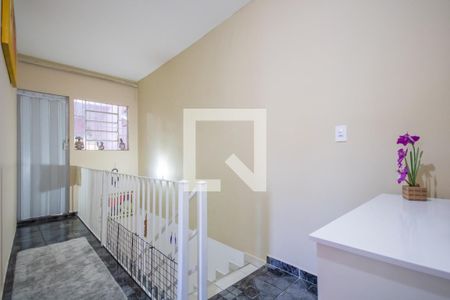 Corredor de casa à venda com 3 quartos, 255m² em Quitaúna, Osasco