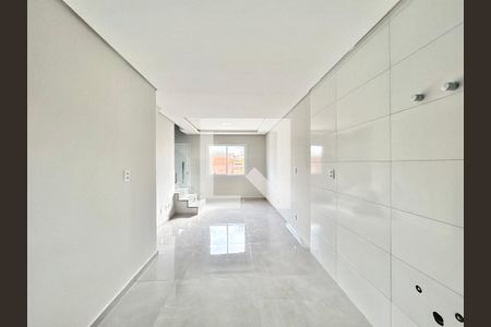 Cozinha de casa à venda com 2 quartos, 67m² em São Jorge, Novo Hamburgo