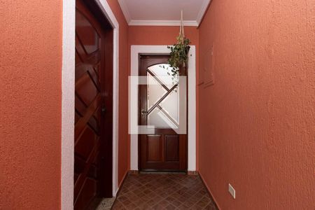 Hall de entrada de casa para alugar com 3 quartos, 140m² em Vila Constança, São Paulo