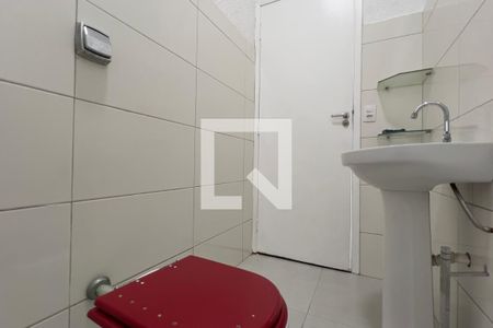 Banheiro de casa para alugar com 2 quartos, 70m² em Vila Herminia, Guarulhos