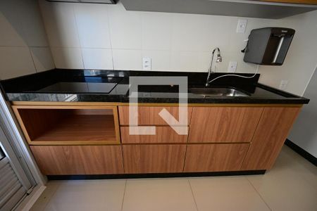 Cozinha de apartamento à venda com 2 quartos, 58m² em Setor Bela Vista, Goiânia