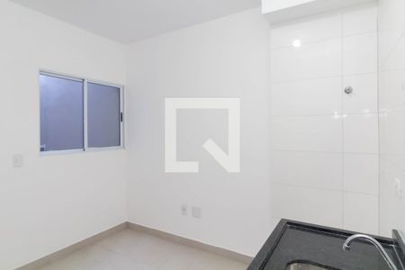 Sala/Cozinha de apartamento para alugar com 2 quartos, 40m² em Itaquera, São Paulo