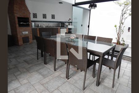 Casa à venda com 3 quartos, 340m² em Vila Floresta, Santo André