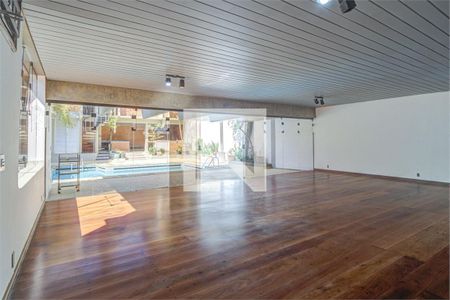 Casa à venda com 5 quartos, 595m² em Santo Amaro, São Paulo