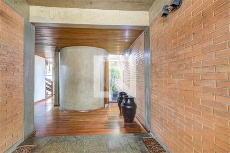 Casa à venda com 5 quartos, 595m² em Santo Amaro, São Paulo