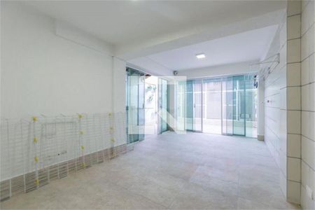 Casa à venda com 3 quartos, 150m² em Cambuci, São Paulo