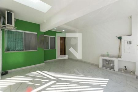 Casa à venda com 3 quartos, 150m² em Cambuci, São Paulo