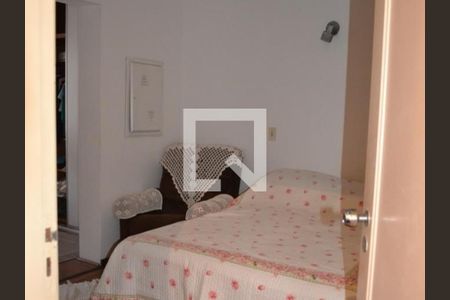 Suíte de casa à venda com 3 quartos, 140m² em Vila Cordeiro, São Paulo