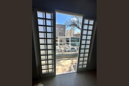 Casa à venda com 3 quartos, 250m² em Vila Vera, São Paulo