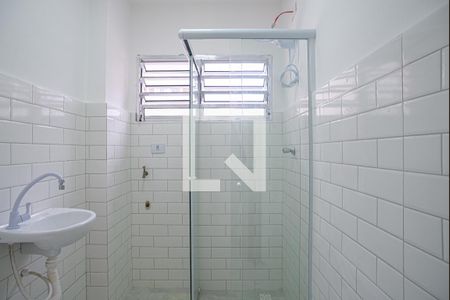 Banheiro de kitnet/studio para alugar com 1 quarto, 20m² em Bela Vista, São Paulo