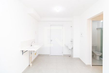 Sala/Cozinha de apartamento à venda com 2 quartos, 32m² em Parque Novo Mundo, São Paulo