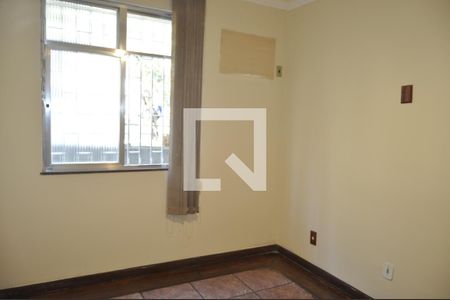Quarto 1 de apartamento para alugar com 2 quartos, 67m² em Del Castilho, Rio de Janeiro