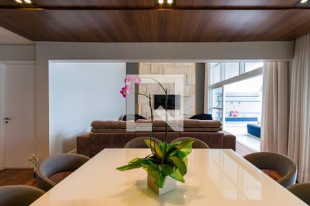 Sala de apartamento à venda com 4 quartos, 238m² em Vila Suzana, São Paulo