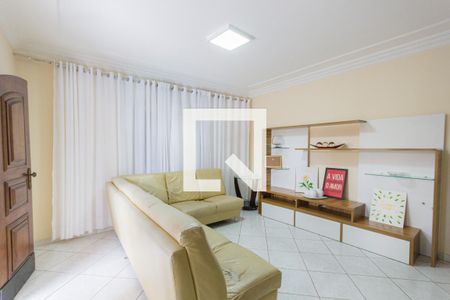 Sala de casa de condomínio para alugar com 8 quartos, 500m² em Pechincha, Rio de Janeiro