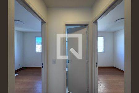 Corredor de apartamento para alugar com 2 quartos, 45m² em Recreio, Rio de Janeiro