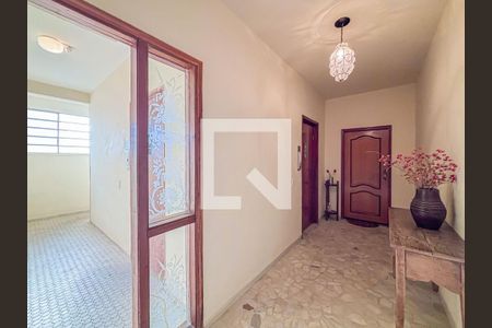 Entrada de apartamento à venda com 3 quartos, 156m² em Higienópolis, São Paulo