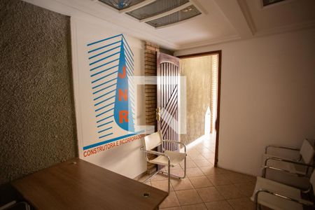 Hall de entrada  de casa para alugar com 3 quartos, 200m² em Parque Sao Domingos, São Paulo