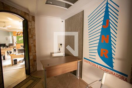 Hall de entrada  de casa para alugar com 3 quartos, 200m² em Parque Sao Domingos, São Paulo