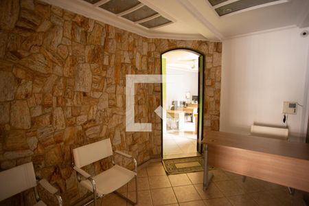 Hall de entrada  de casa para alugar com 3 quartos, 200m² em Parque Sao Domingos, São Paulo