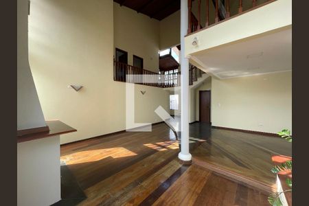 Sala 1 de casa de condomínio para alugar com 4 quartos, 326m² em Caiapia, Cotia