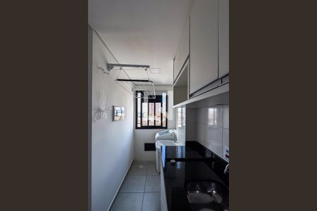 Cozinha e Área de Serviço de kitnet/studio para alugar com 1 quarto, 27m² em Quarta Parada, São Paulo