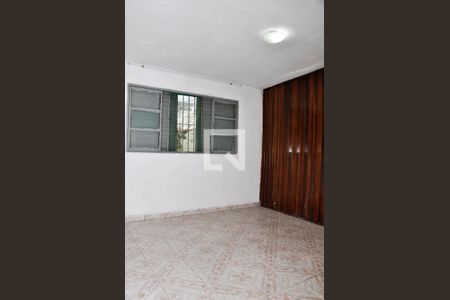 Quarto de casa para alugar com 2 quartos, 60m² em Piqueri, São Paulo