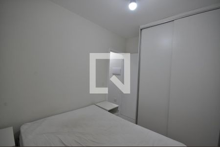 Quarto 1 de apartamento à venda com 2 quartos, 40m² em Parque Vitoria, São Paulo