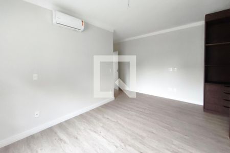 Suíte 1 de casa de condomínio à venda com 3 quartos, 260m² em Swiss Park, Campinas