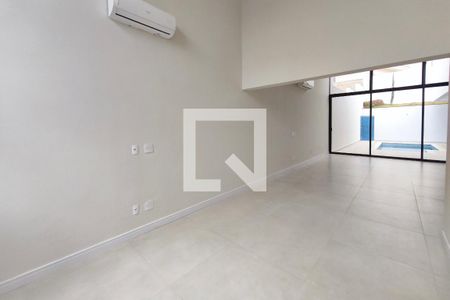 Sala de Estar de casa de condomínio à venda com 3 quartos, 260m² em Swiss Park, Campinas