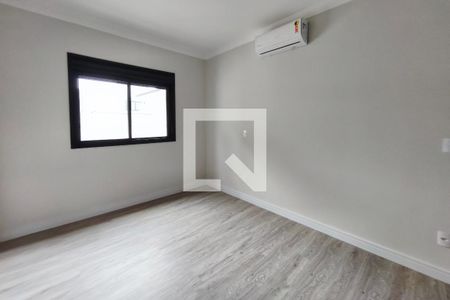 Suíte 1 de casa de condomínio à venda com 3 quartos, 260m² em Swiss Park, Campinas