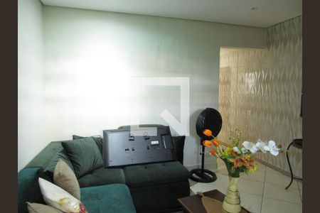 Sala de casa à venda com 2 quartos, 170m² em Veloso, Osasco