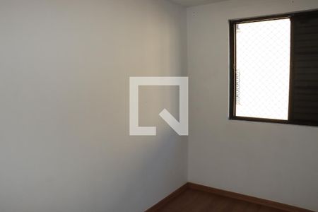 Quarto de apartamento para alugar com 2 quartos, 43m² em Jardim Vista Alegre, Embu das Artes