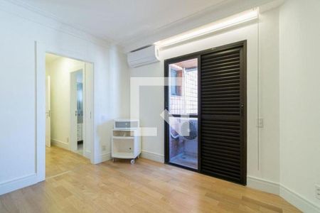 Apartamento à venda com 3 quartos, 200m² em Itaim Bibi, São Paulo